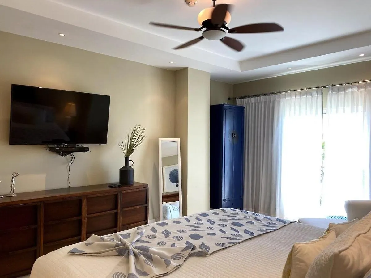 Exclusivos Apartamentos Con Vista A La Playa En Aquamarina, Cap Cana Punta Cana Apartment